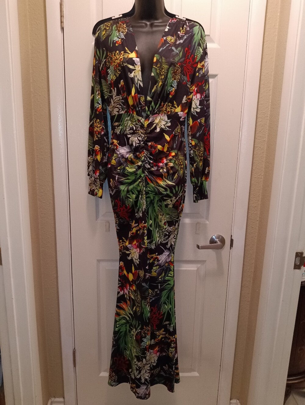 Nwt Sexycherry Black Floral Ruched Maxi Dress M Very Flattering!!